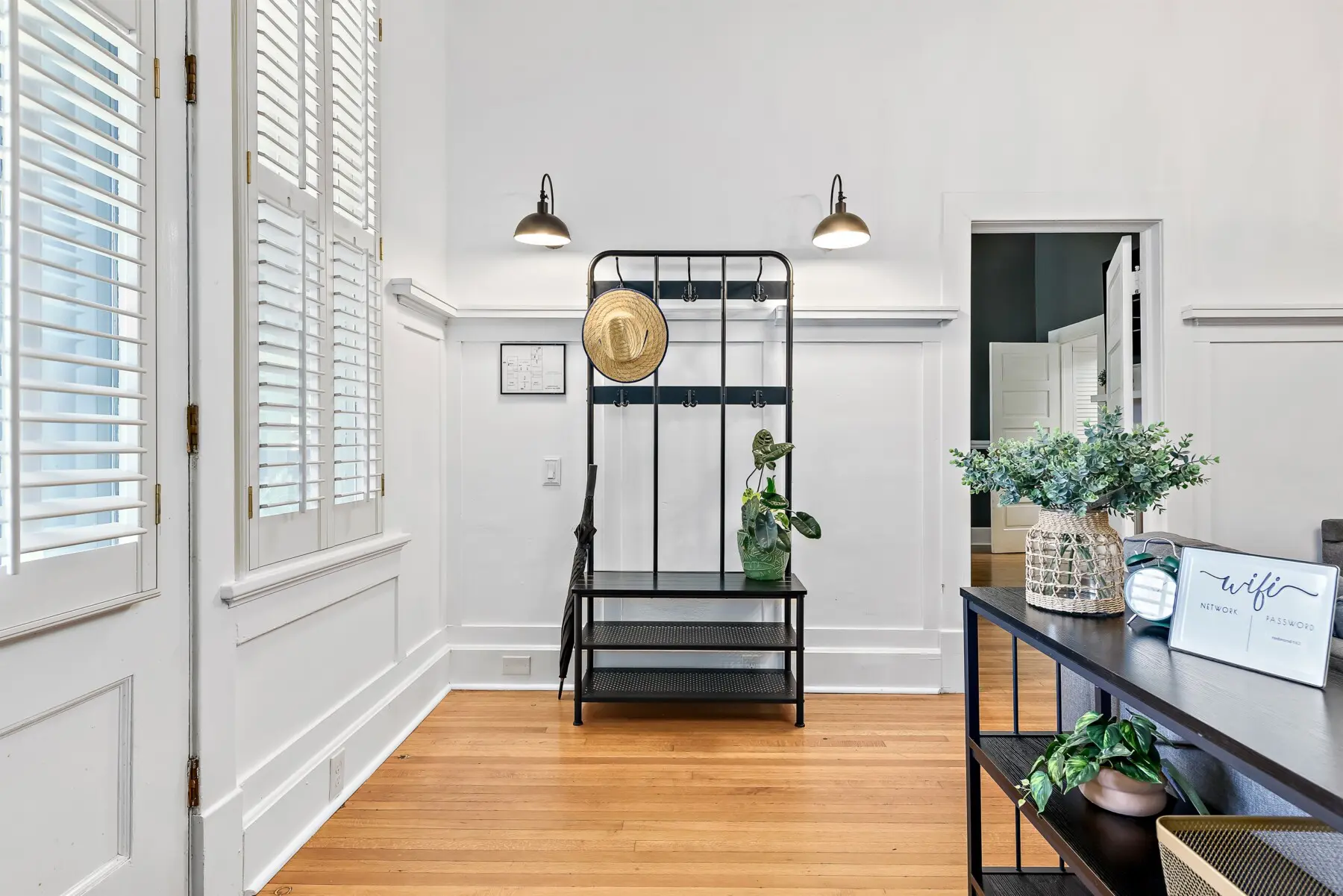 1b7efc54ec2c4162ac36dc0c4e5a7697 LargeOriginal.jpg