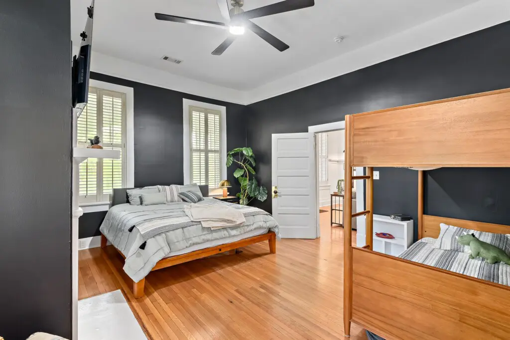 d1594bb13fd34691979c3c54a1d2a3b9 LargeOriginal.jpg