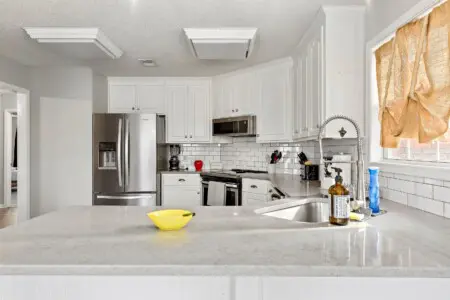 19ea46637a1f4505b25fc013d007c305 LargeOriginal.jpg