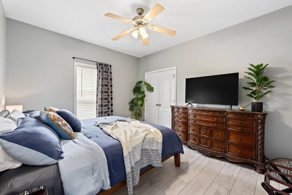 28e862bcd3a2457f89cab55dee973ea1 LargeOriginal.jpg