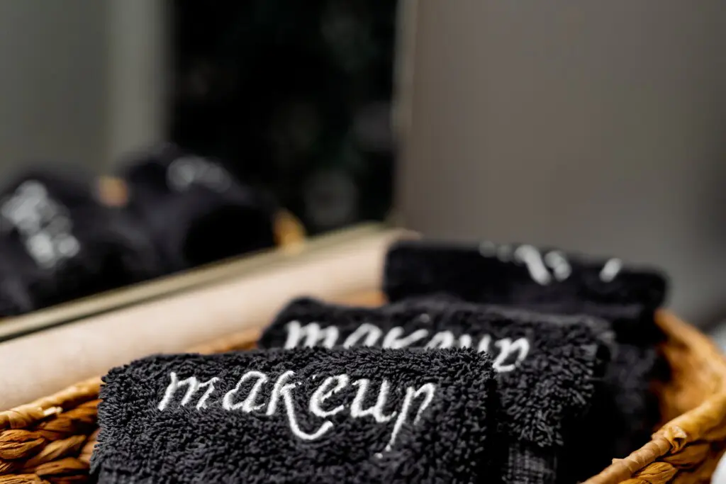 5aadcf15cbb74f31a750016f6908eade LargeOriginal.jpg