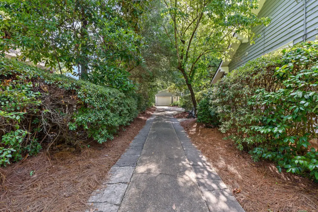 5c784dd03dae412e8a55c6eea4bda229 LargeOriginal.jpg