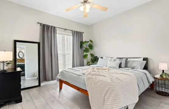 6ebb50bc1a3d473c8fa3eb9d55ea321c LargeOriginal.jpg