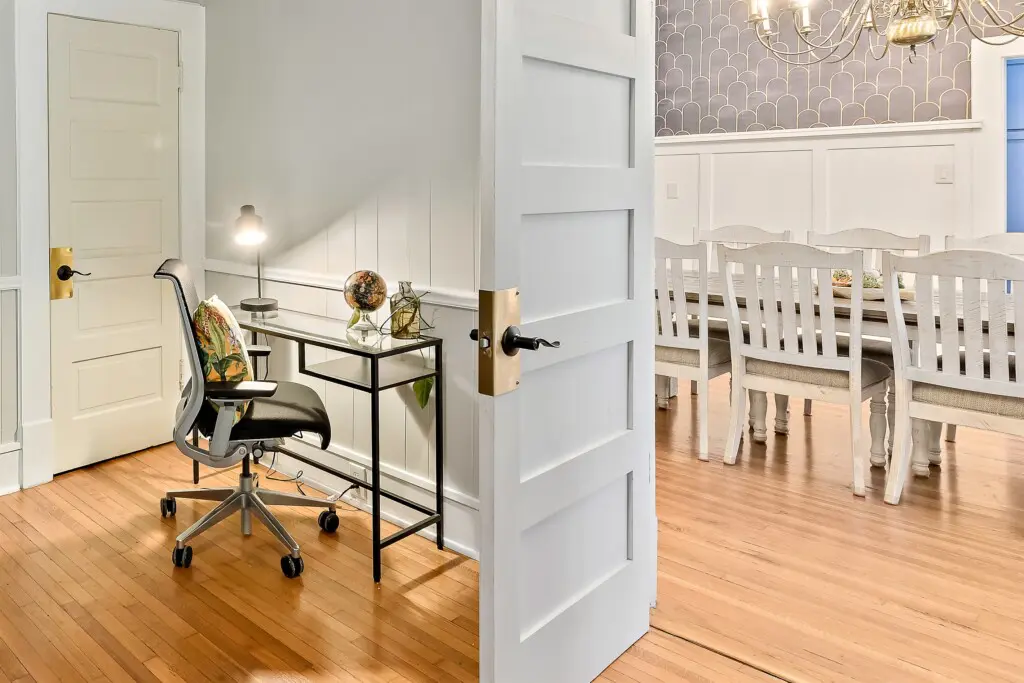 8465db543f0b4c069ef58cd687e1916d LargeOriginal.jpg