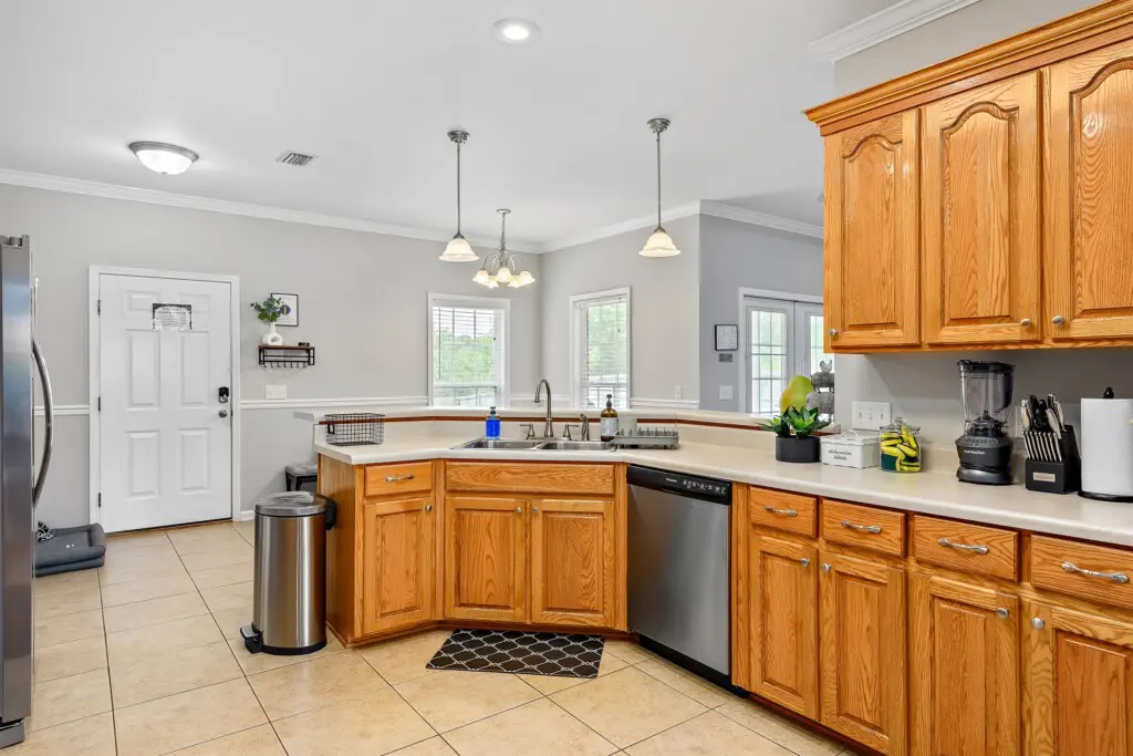 8a04c37a16434831a35abc63fbaaa045 LargeOriginal.jpg