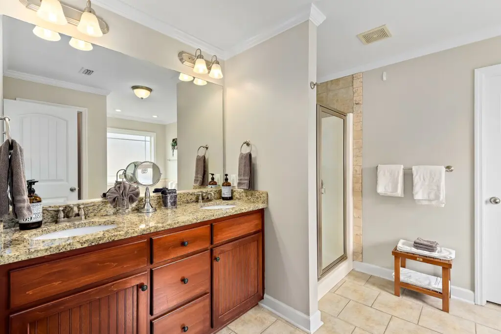 9daba749a0634188844a63620f3038e6 LargeOriginal.jpg