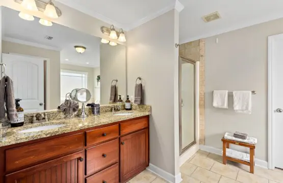 9daba749a0634188844a63620f3038e6 LargeOriginal.jpg