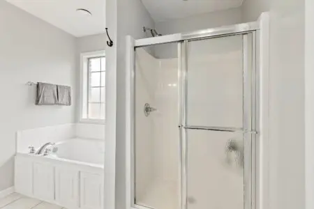 b769670ced1c4babb3ca77c59dc72177 LargeOriginal.jpg