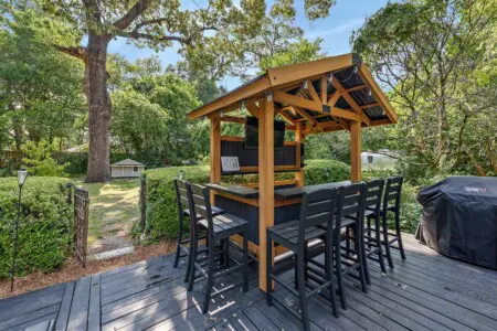 bcceb717e8504be9b9ec69ae8a0543bd LargeOriginal.jpg