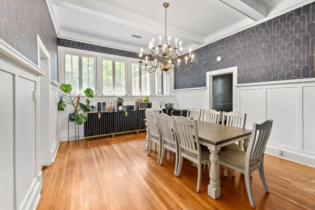 c84ebae7078741b39fb0ad1dec540349 LargeOriginal.jpg