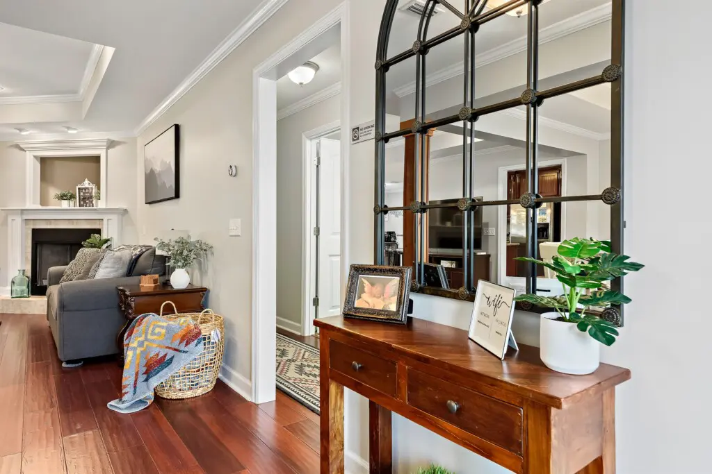 d6cc5837a79647a8a17e27a36aeac279 LargeOriginal.jpg