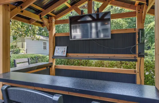 d6edc9ae3ef74a7b9805327c25b26100 LargeOriginal.jpg