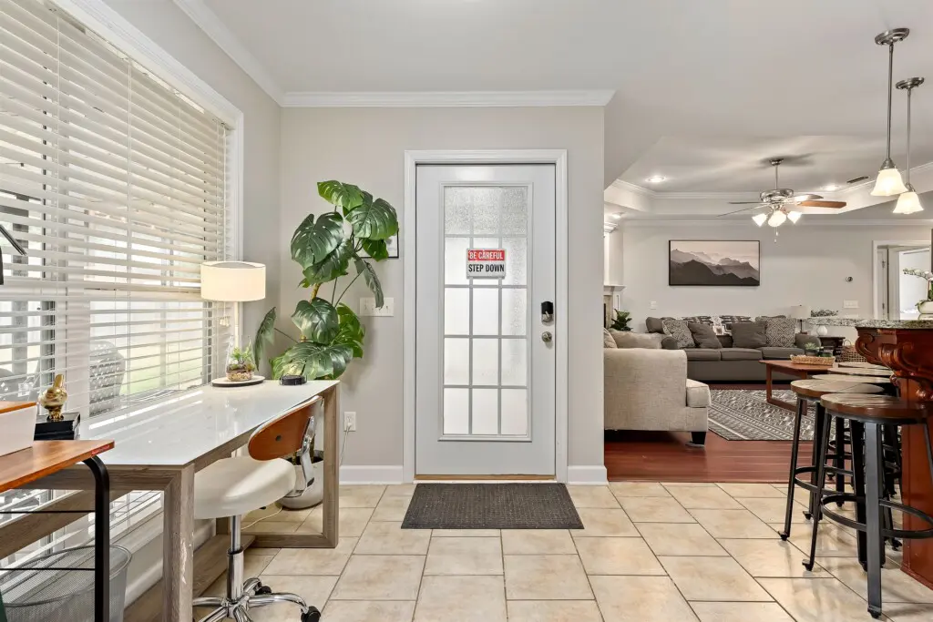 d9023863b16d4ccf9368e1147f3fd7a2 LargeOriginal.jpg