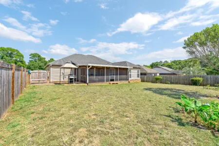 d9a7e351587148eaafafbae939a9c703 LargeOriginal.jpg