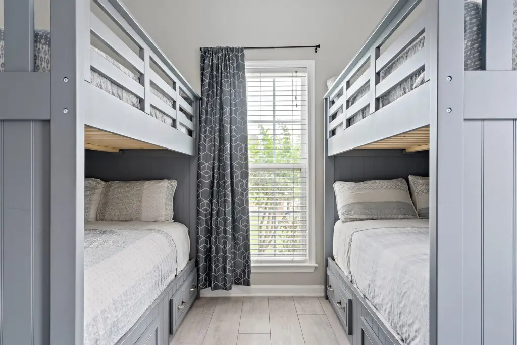 e77215c7bbe74347b19023c021550222 LargeOriginal.jpg