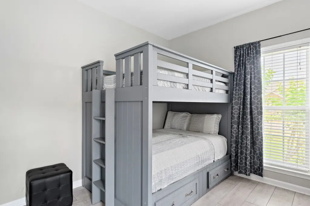 ef89af23c7b447e9ad839d26baa20a11 LargeOriginal.jpg