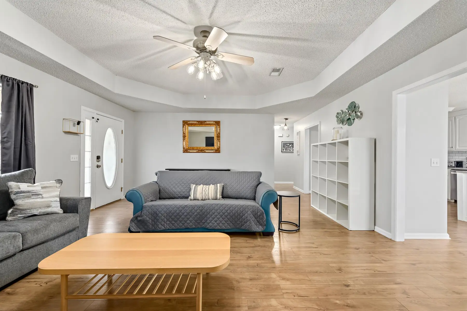 f1652364c5944957bad75975d248cf5f LargeOriginal.jpg