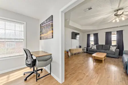 fe0b96f96b074ab5a5f0e9465fb5015e LargeOriginal.jpg